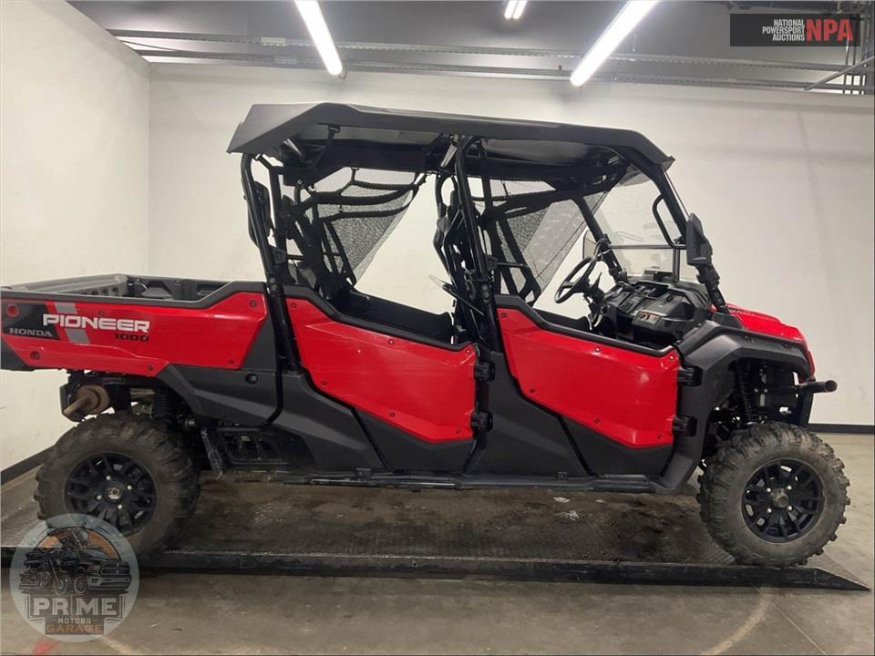 2023 Honda SXS1000M6D PIONEER 1000-6 DELUXE — фото 1