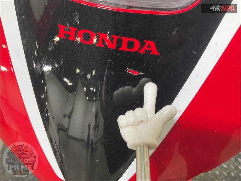 2022 Honda CBR1000RR — фото 13