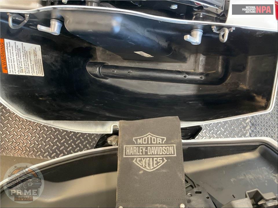 2024 Harley-Davidson FLHX STREET GLIDE — фото 15