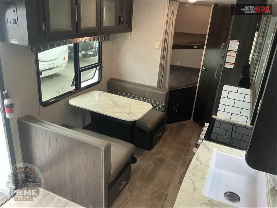 2020 Kodiak By Dutchmen M-227BH - ULTRA LITE SERIES — фото 8