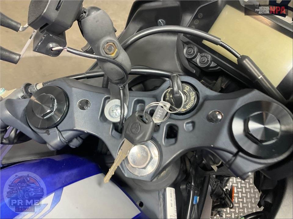 2021 Yamaha YZF-R3 — фото 11