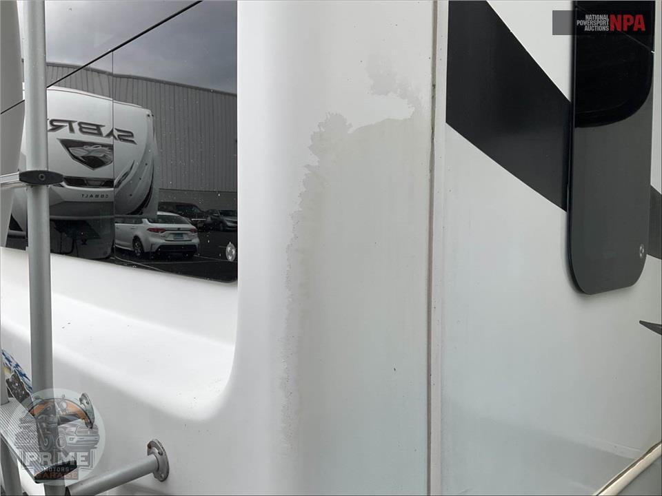 2013 Keystone Rv M-3582RL MONTANA HICKORY FIFTH WHEEL SERIES — фото 31