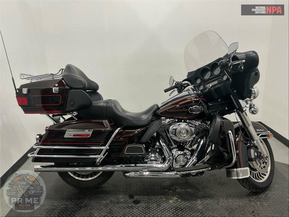 2011 Harley-Davidson FLHTCU UL CLSC EL GLIDE — фото 1