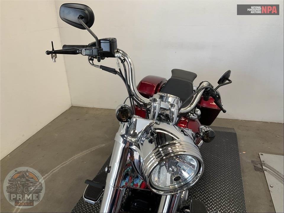 2016 Harley-Davidson FLD-103 DYNA SWITCHBACK — фото 15