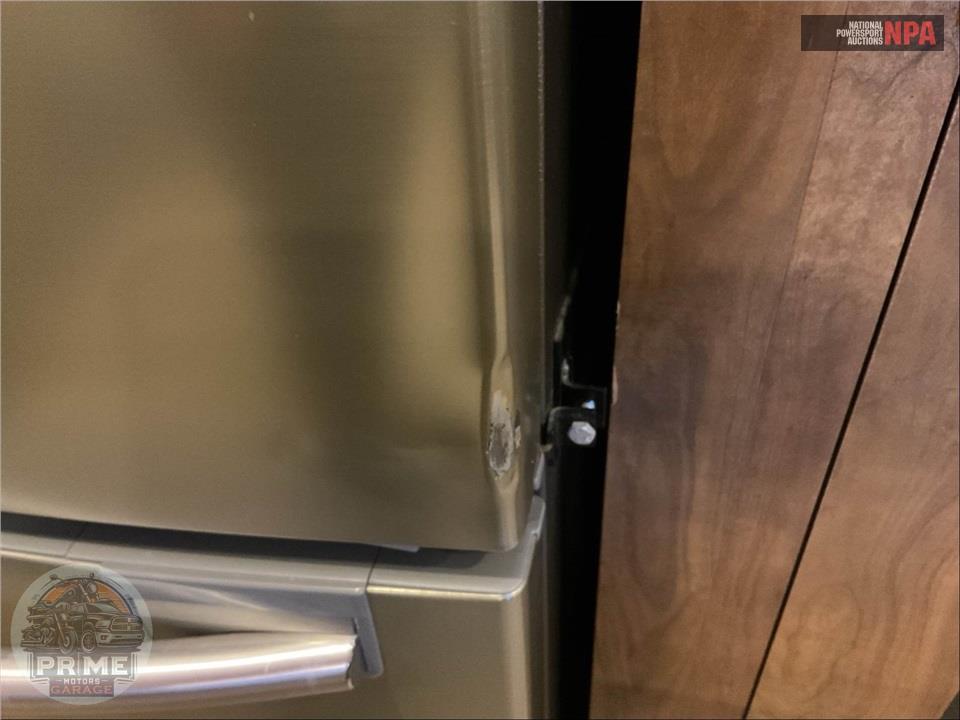 2017 Keystone Rv M-3791 RD - MONTANA FIFTH WHEEL SERIES — фото 22
