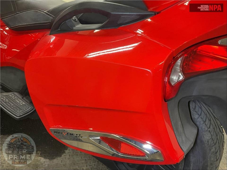 2013 Can-Am SPYDER RT-S SE5 — фото 25