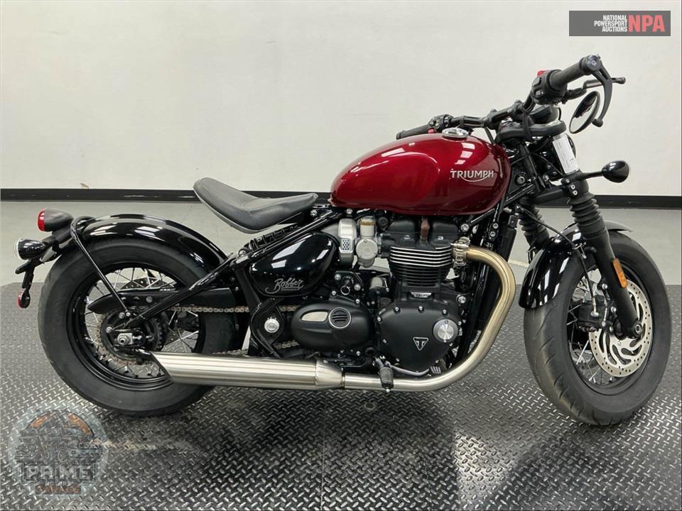 2022 Triumph BONNEVILLE BOBBER — фото 1