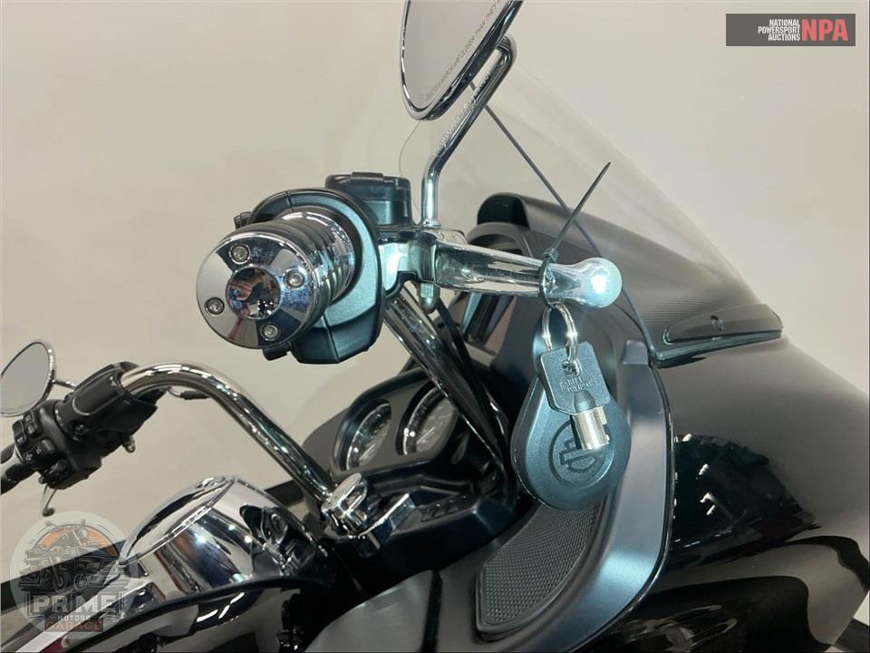 2019 Harley-Davidson FLTRU ROAD GLIDE ULTRA — фото 10