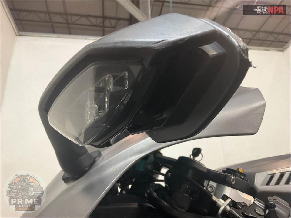 2015 Yamaha YZF-R1 — фото 27