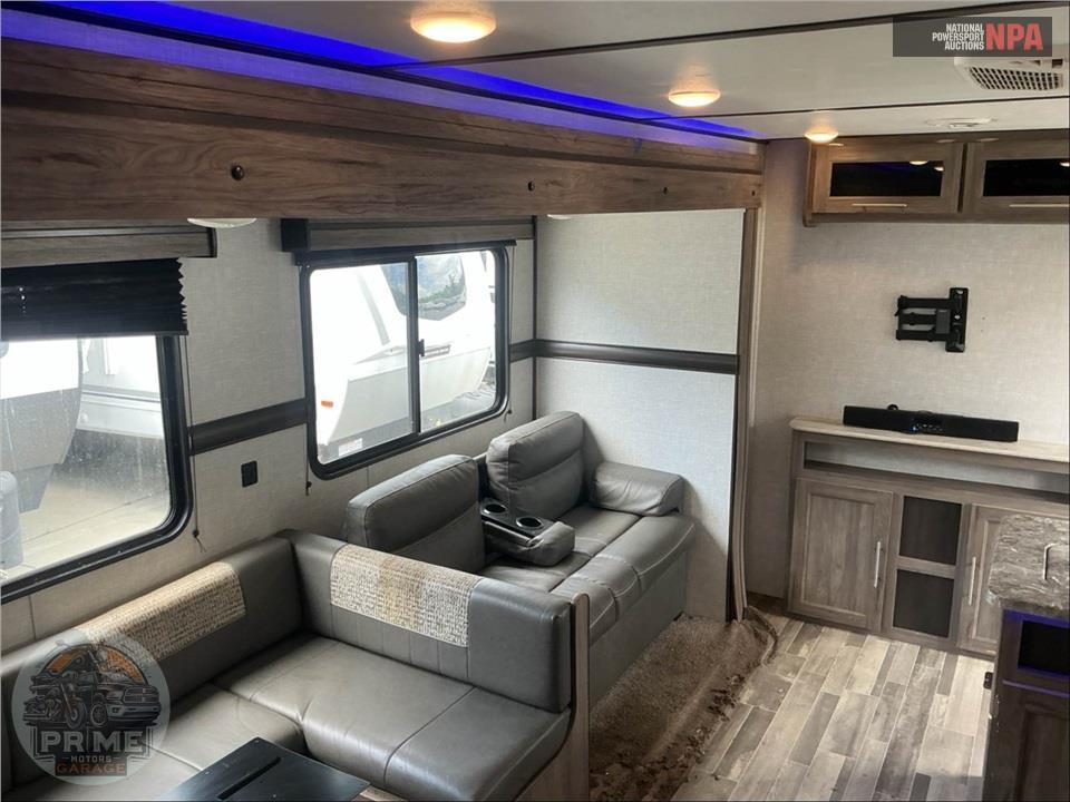 2021 Crossroads Rv M-270 BH ZINGER LITE SERIES — фото 6