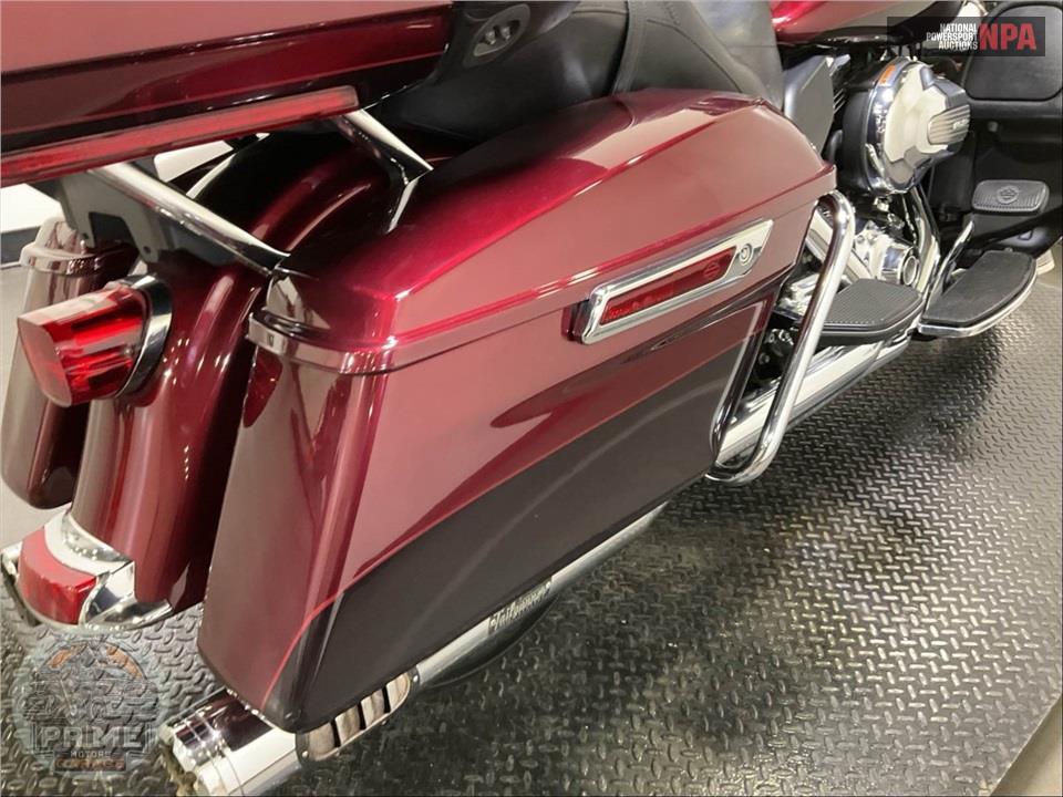 2015 Harley-Davidson FLHTK ELECTRA GLIDE ULTRA LIMITED — фото 27