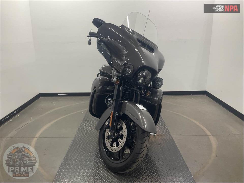 2023 Harley-Davidson FLHTK ELECTRA GLIDE ULTRA LIMITED — фото 2