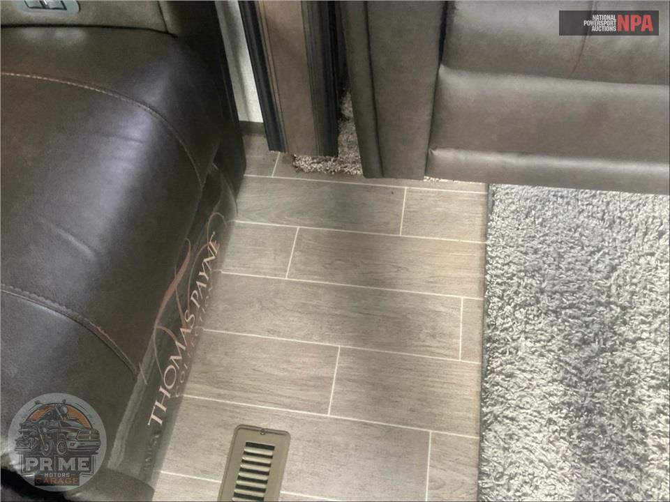 2019 Keystone Rv M-381 TH - MONTANA HIGH COUNTRY TOY HAULER TOY HAULER SERIES — фото 35