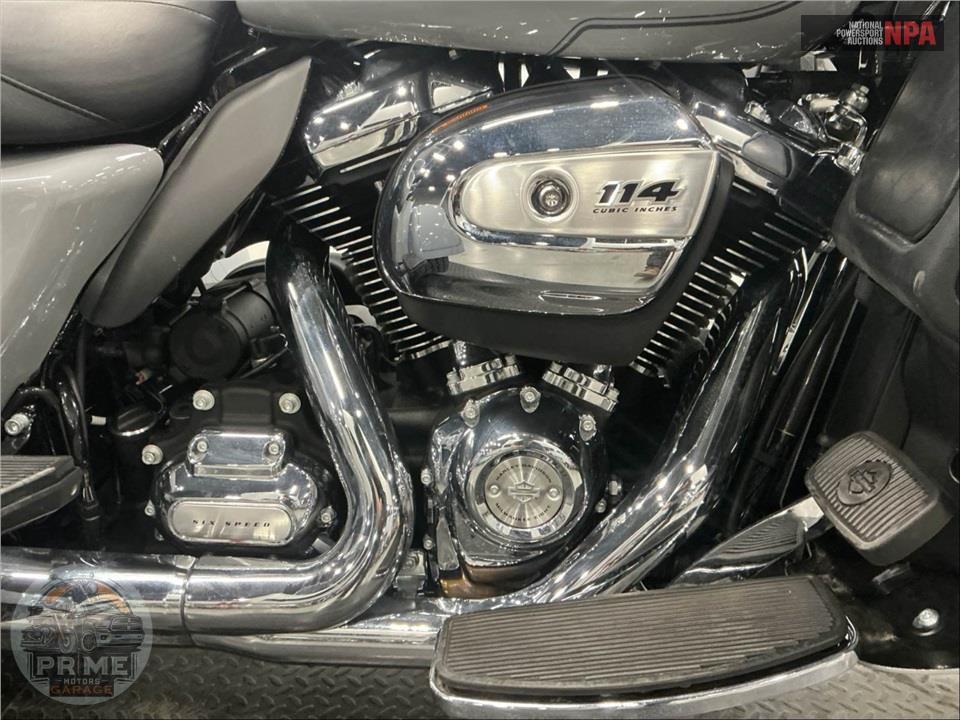 2024 Harley-Davidson FLHTCUTG TRI GLIDE ULTRA CLASSIC — фото 6