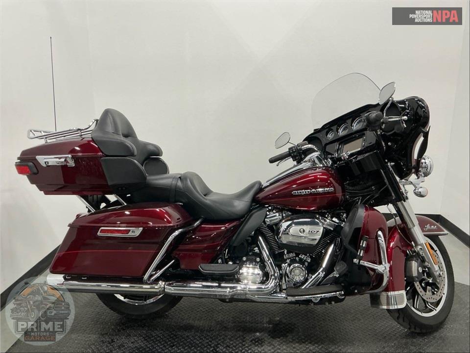 2017 Harley-Davidson FLHTK ULTRA LIMITED — фото 1