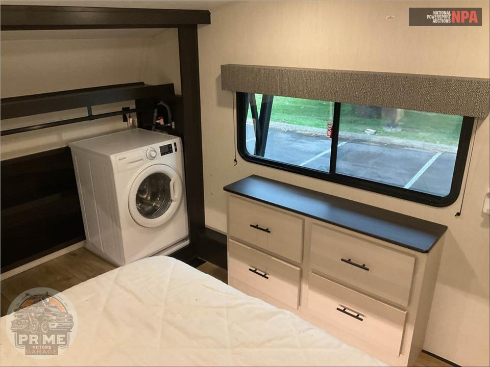 2025 Sabre By Forest River M-36DBB - FIFTH WHEEL SERIES — фото 11