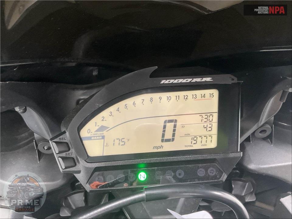 2016 Honda CBR1000RRG — фото 5