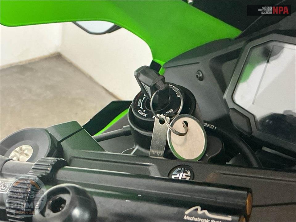 2023 Kawasaki ZX1002MPFAL NINJA ZX-10R — фото 11