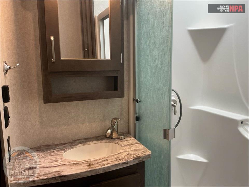 2019 Keystone Rv M-375 FL - MONTANA HIGH COUNTRY FIFTH WHEEL SERIES — фото 22