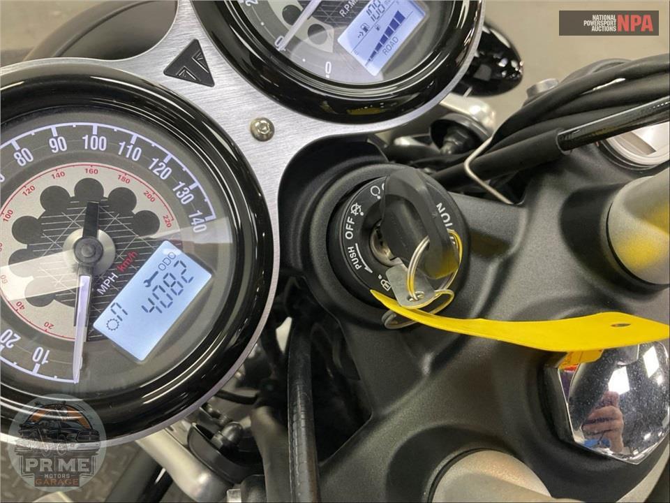 2021 Triumph SPEED TWIN 1200 (TWO-TONE) — фото 11