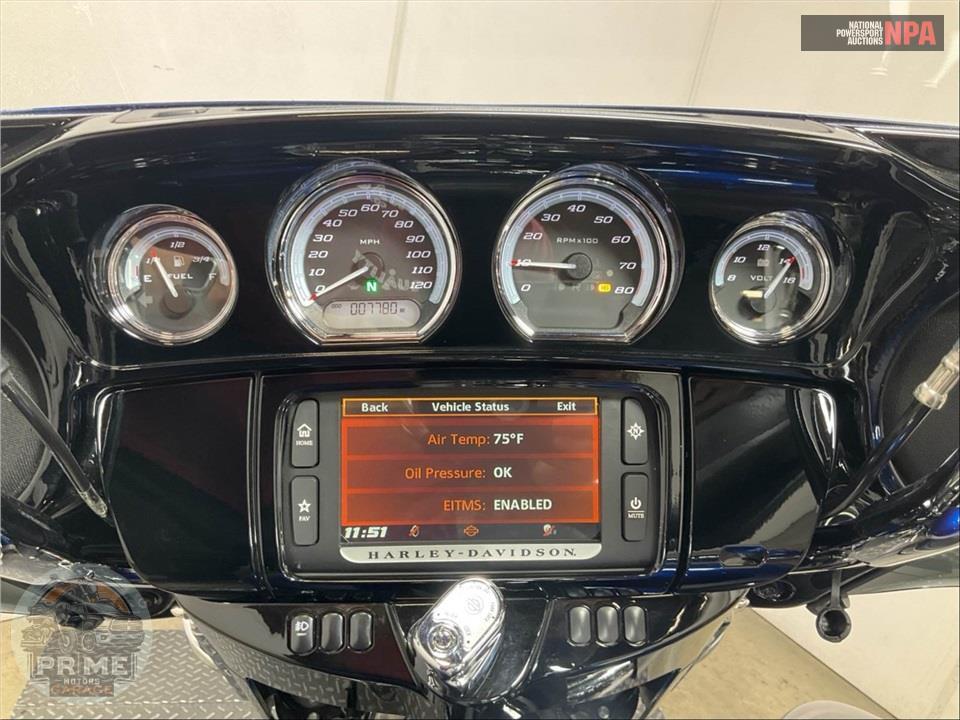 2017 Harley-Davidson FLHTK ULTRA LIMITED — фото 5