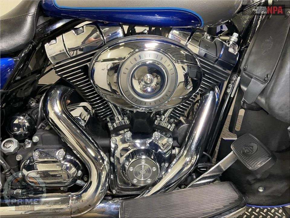 2009 Harley-Davidson FLHTCU ULTRA CLASSIC ELECTRA GLIDE — фото 6