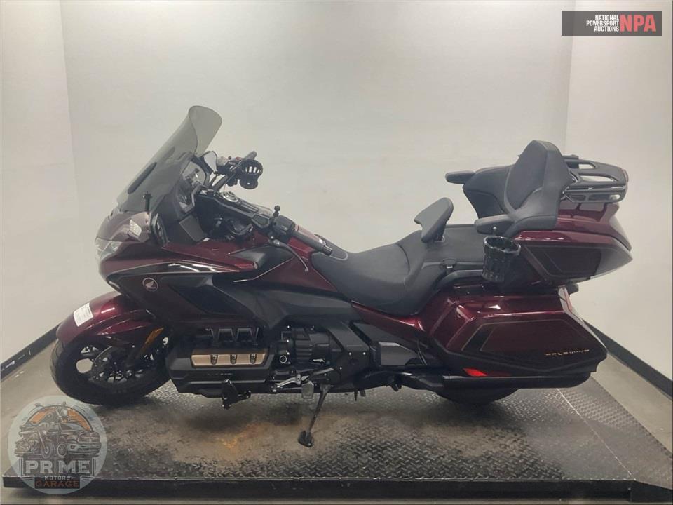 2025 Honda GOLD WING TOUR 50TH ANNIVERSARY — фото 3