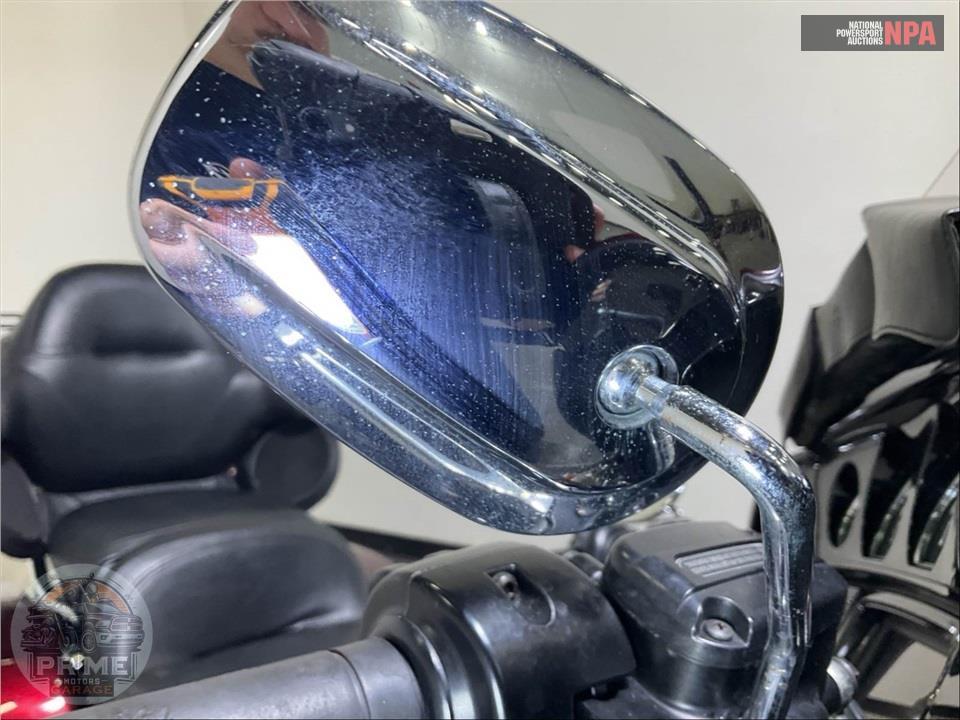 2015 Harley-Davidson FLHTK ELECTRA GLIDE ULTRA LIMITED — фото 39