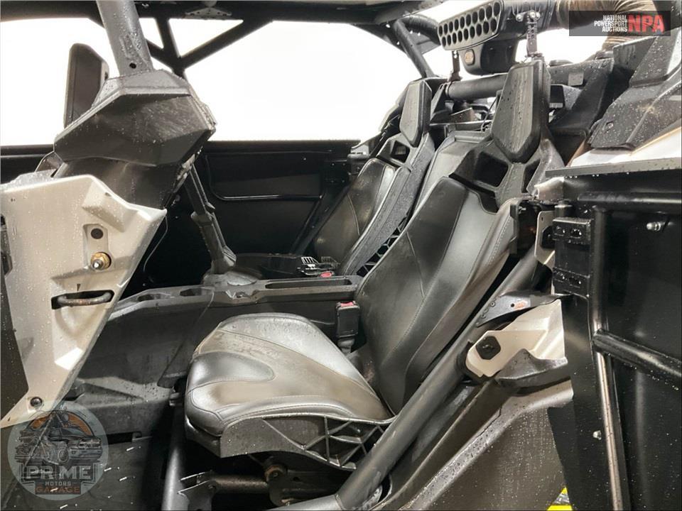 2018 Can-Am MAVERICK X3 MAX TURBO — фото 16