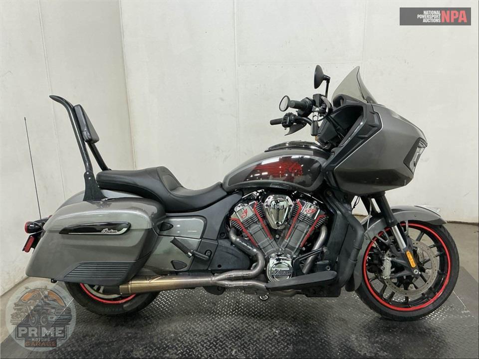 2020 Indian Motorcycle CHALLENGER — фото 1