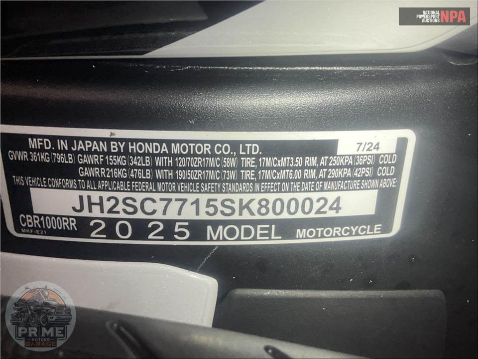 2025 Honda CBR1000RR — фото 33