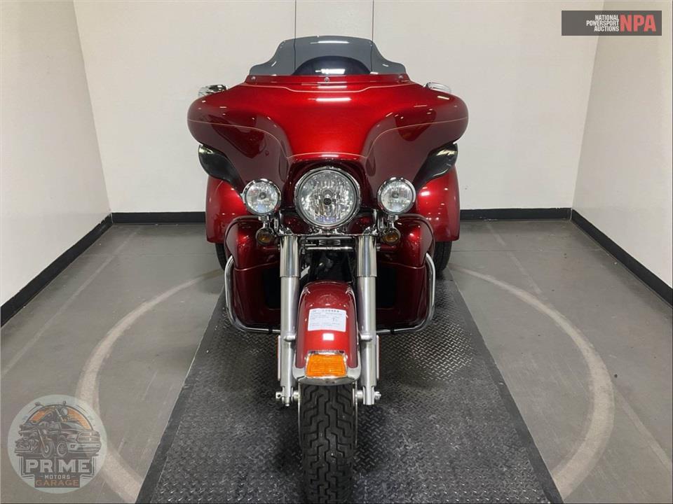 2010 Harley-Davidson FLHTCUTG TRIGLIDE ULTRA CLASSIC — фото 2