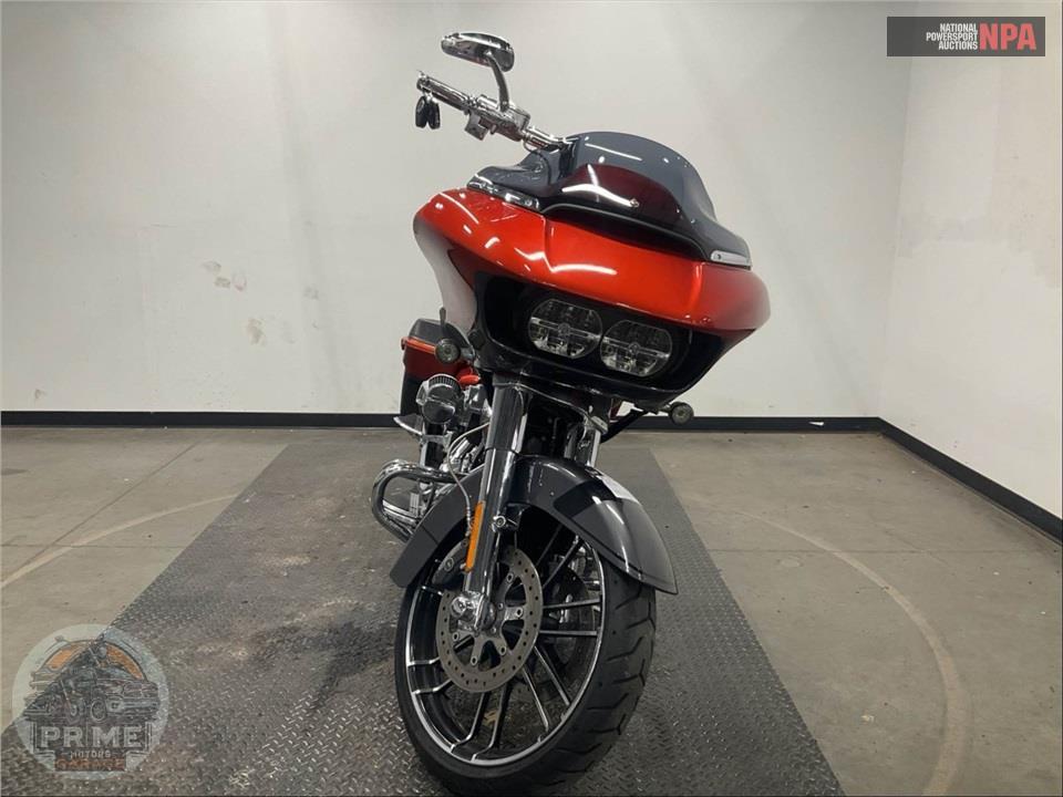 2018 Harley-Davidson FLTRXSE CVO ROAD GLIDE — фото 2