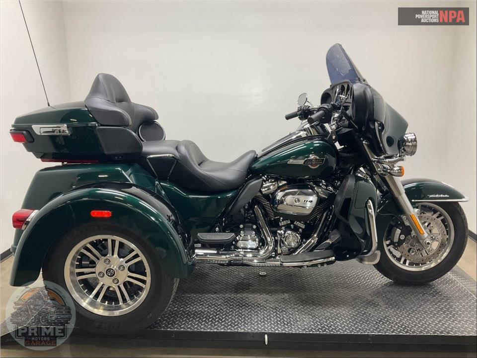 2024 Harley-Davidson FLHTCUTG TRI GLIDE ULTRA CLASSIC — фото 1