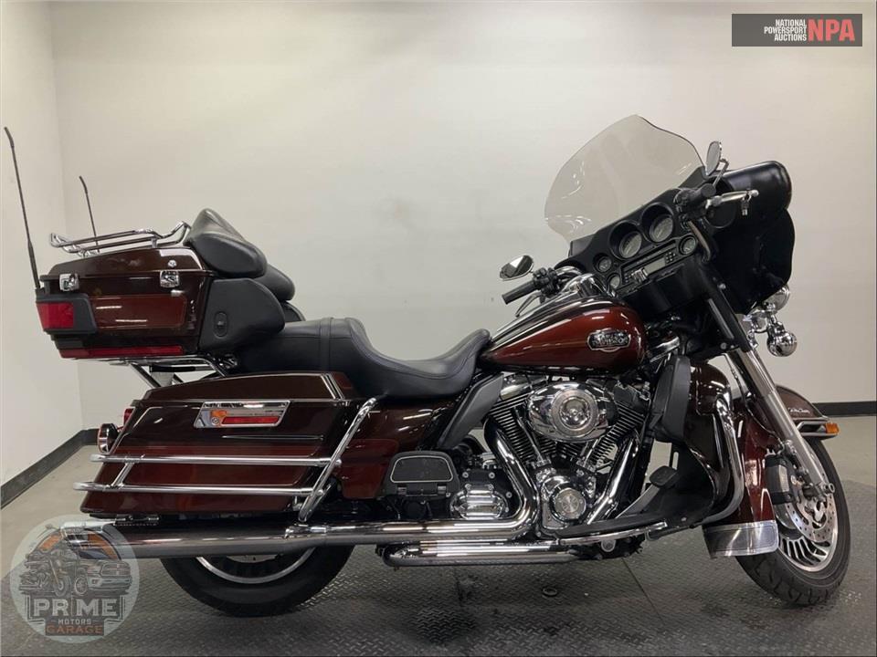 2011 Harley-Davidson FLHTCU UL CLSC EL GLIDE — фото 1