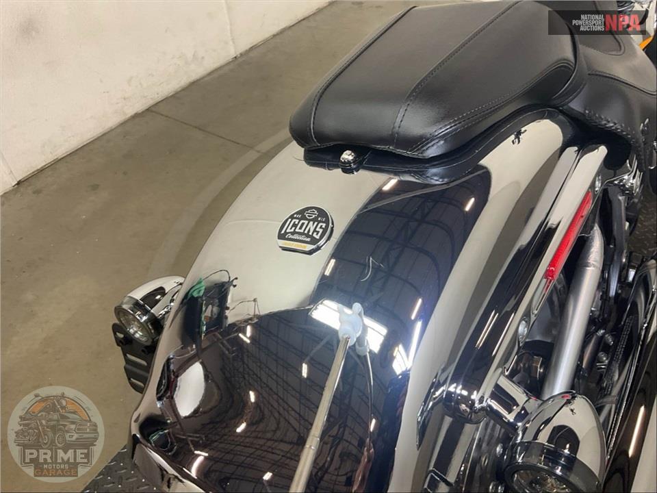 2025 Harley-Davidson FLSTFI SOFTAIL FAT BOY GRAY GHOST — фото 13