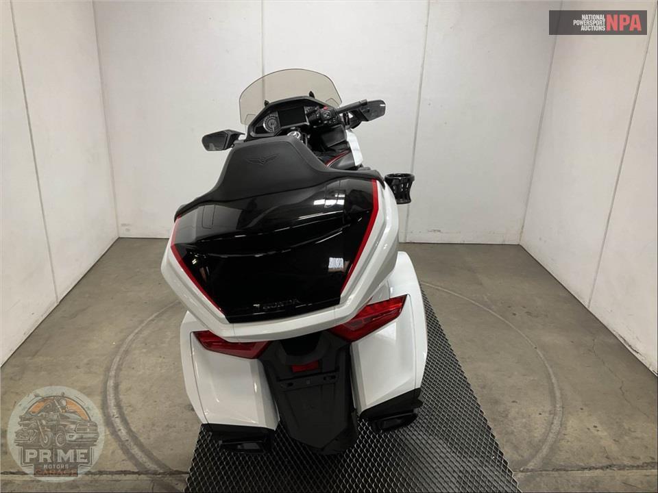 2024 Honda GL1800D GOLDWING TOUR DCT — фото 4
