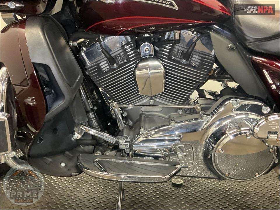 2015 Harley-Davidson FLTRUSE CVO ROAD GLIDE ULTRA — фото 7