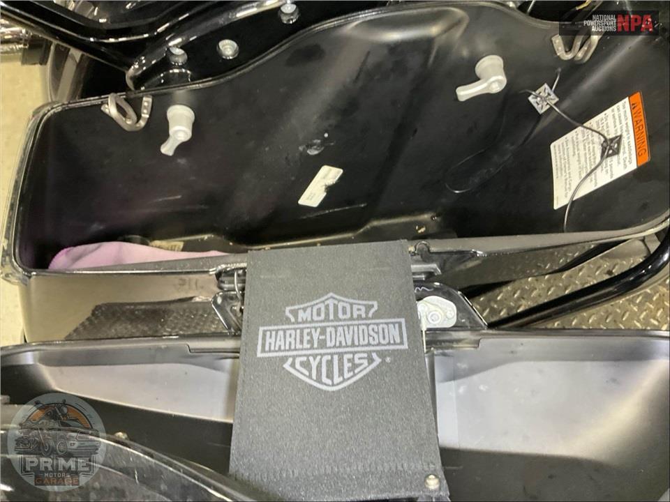 2020 Harley-Davidson FLTRK ROAD GLIDE LIMITED — фото 26