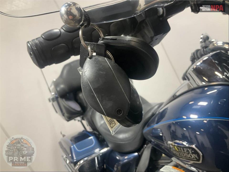 2009 Harley-Davidson FLHTCU ULTRA CLASSIC ELECTRA GLIDE — фото 10