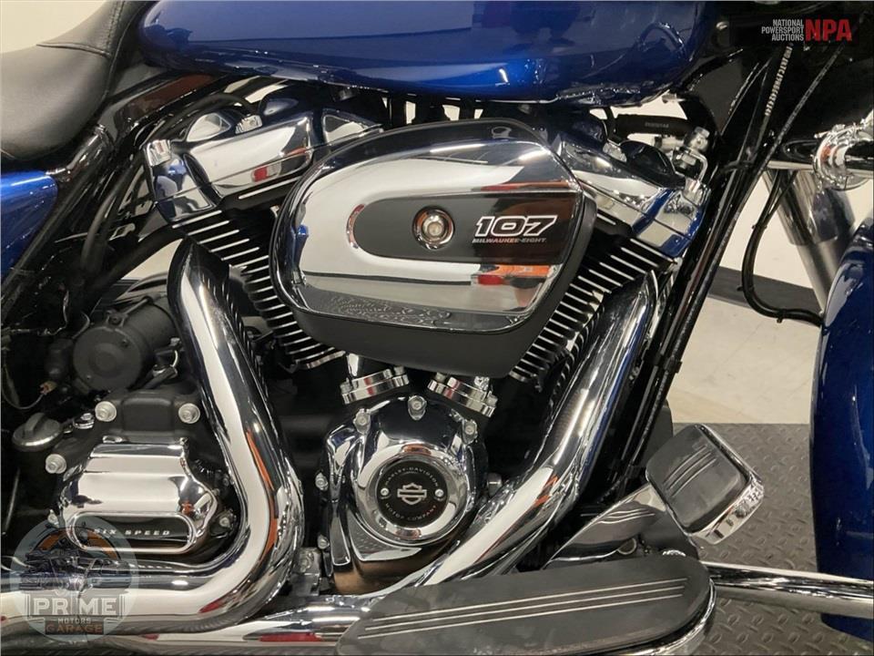 2017 Harley-Davidson FLTRXS ROAD GLIDE SPECIAL — фото 6