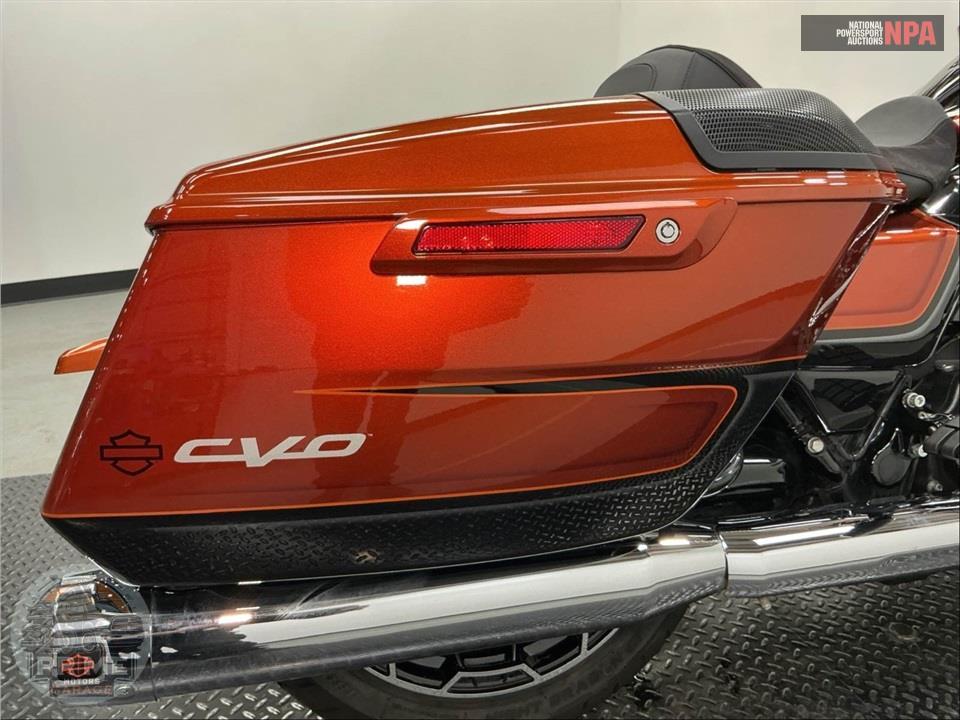 2023 Harley-Davidson FLTRXSE CVO ROAD GLIDE — фото 18