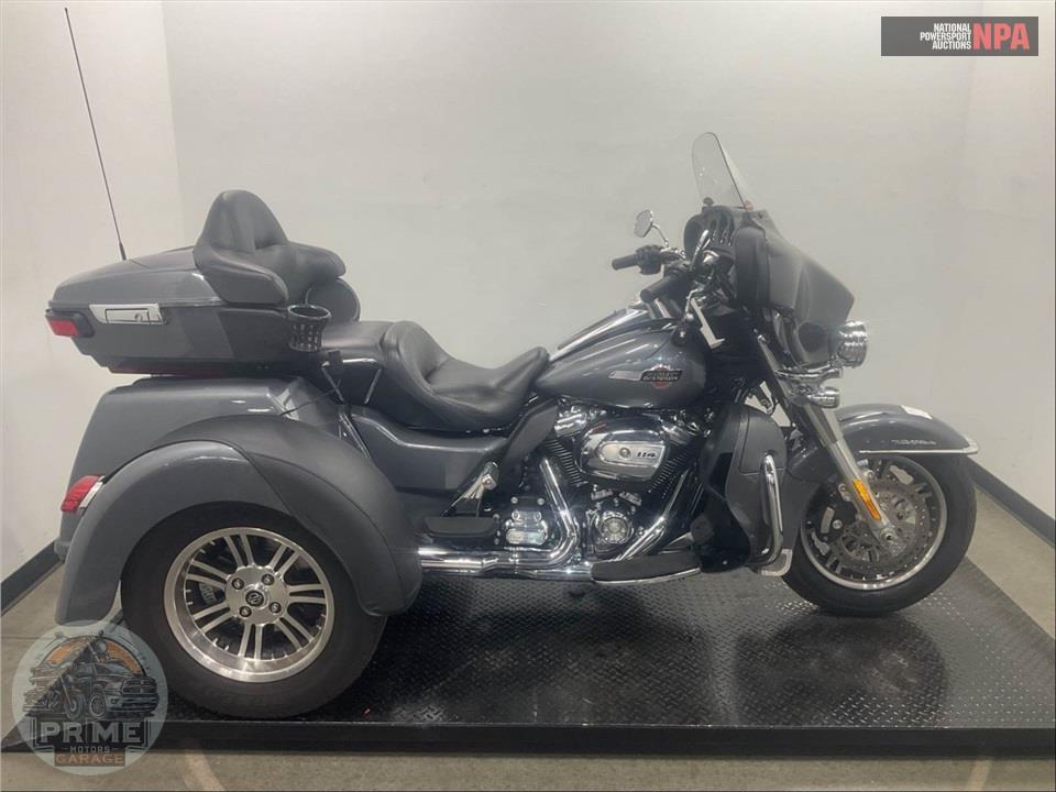 2022 Harley-Davidson FLHTCUTG TRI GLIDE ULTRA CLASSIC — фото 1