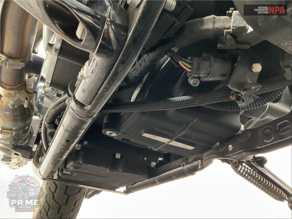 2019 Harley-Davidson FLDE DELUXE — фото 12