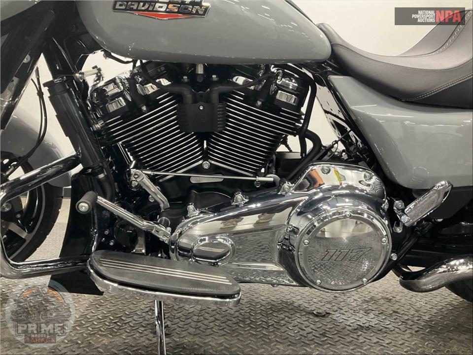 2025 Harley-Davidson FLHX STREET GLIDE — фото 7