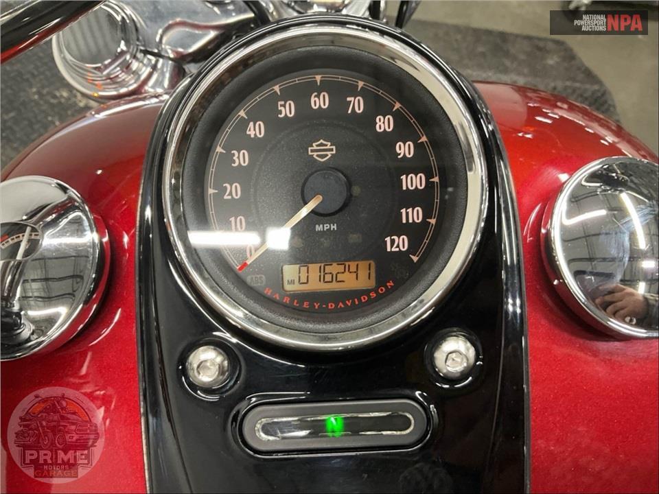 2017 Harley-Davidson FXDWG-103 DYNA WIDE GLIDE — фото 5