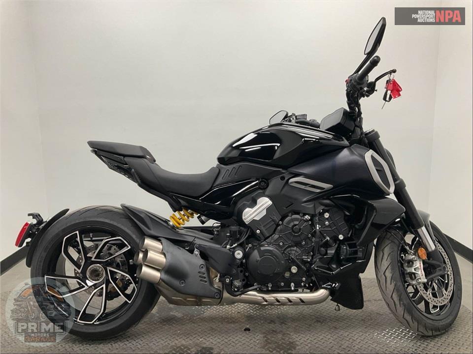 2024 Ducati DIAVEL V4 — фото 1