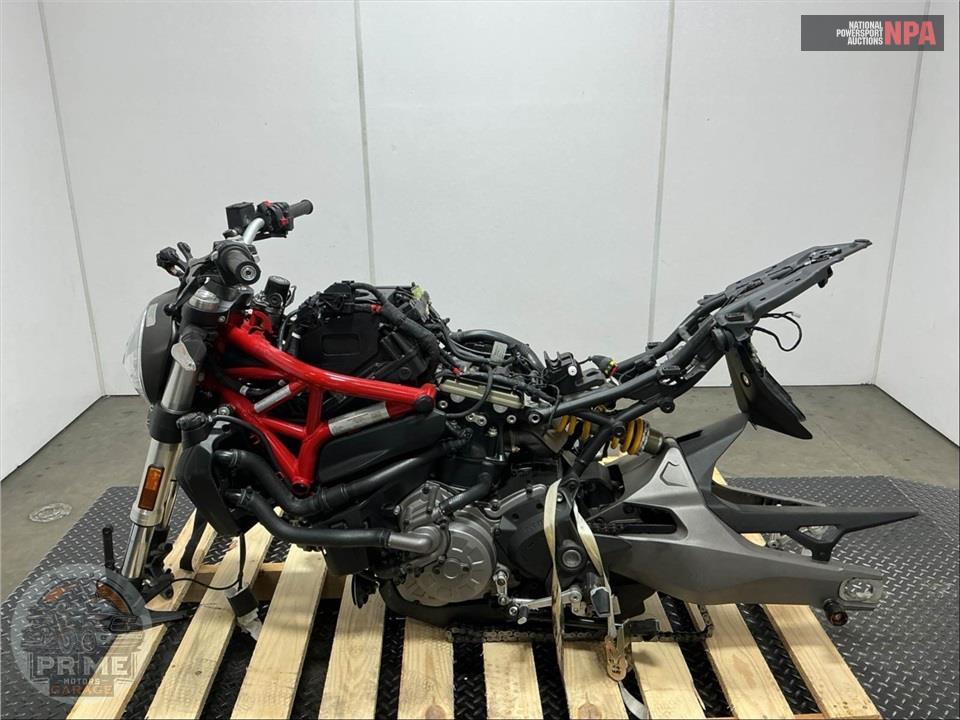 2020 Ducati MONSTER 821 (RED) — фото 3