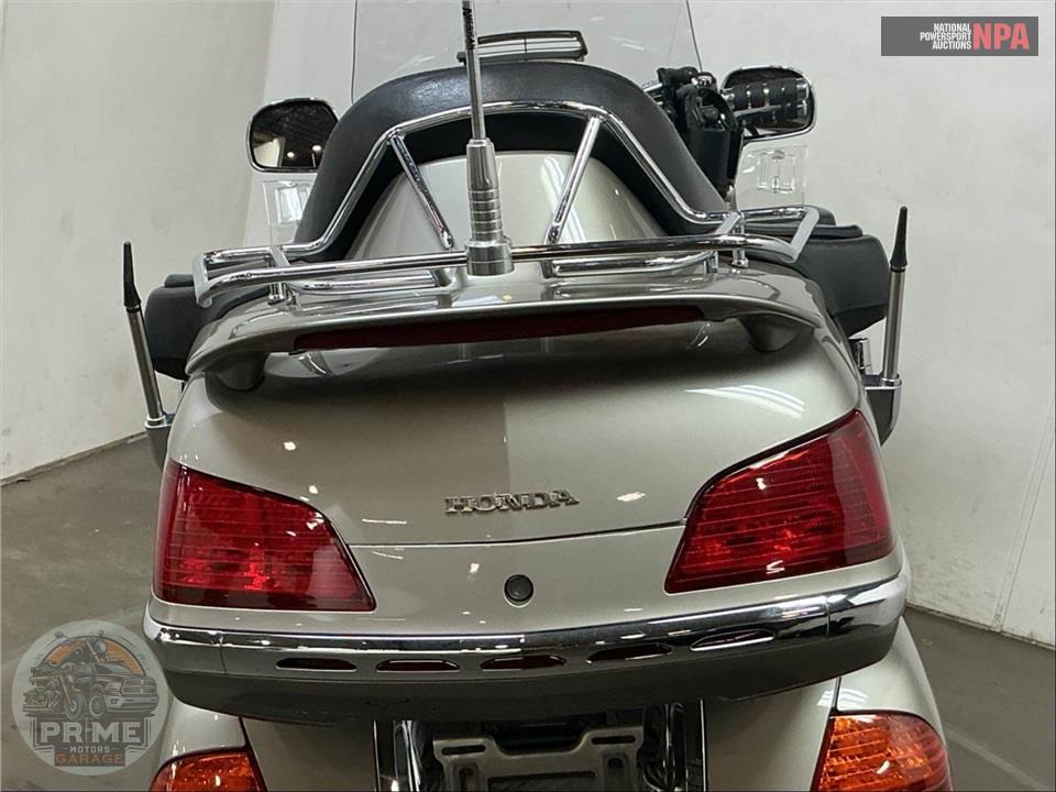 2002 Honda GL18002 GOLDWING — фото 24