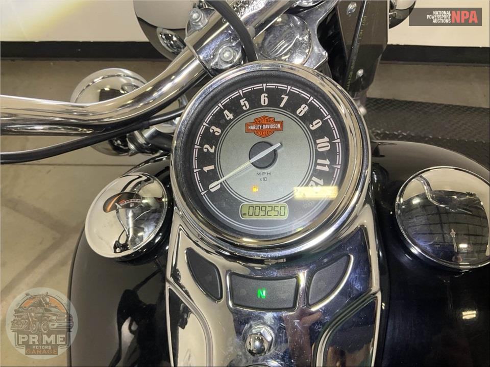 2017 Harley-Davidson FLSTC HERITAGE SOFTAIL CLASSIC — фото 5